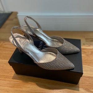 Adrianna Papell champagne heels